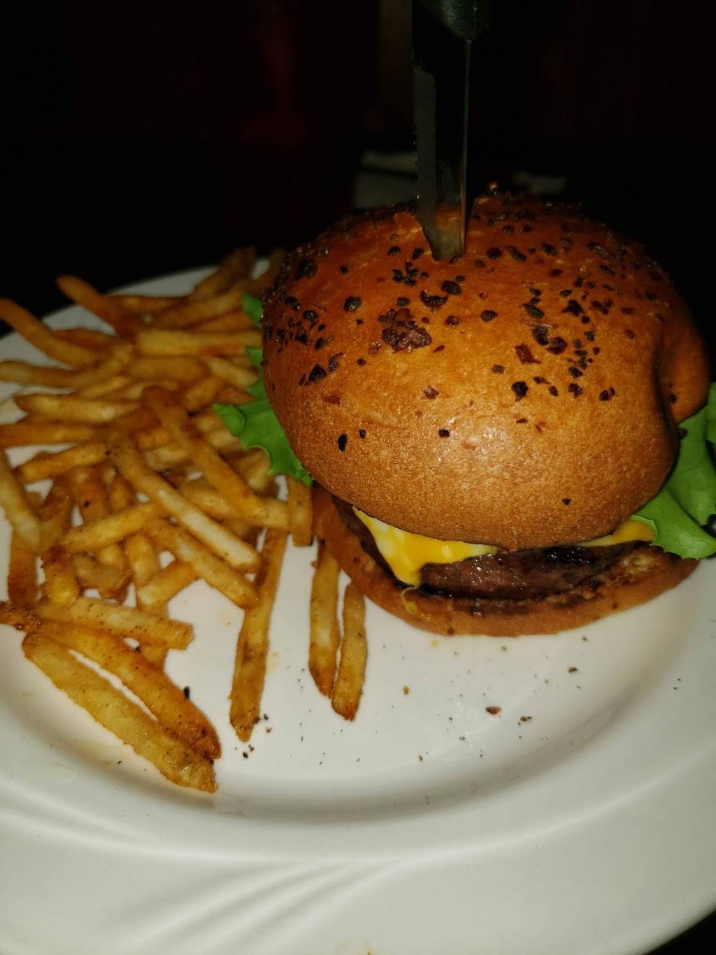 The Rush Inn Bar & Grille | restaurant | 35840 Chester Rd, Avon, OH 44011, USA | 4409373252 OR +1 440-937-3252