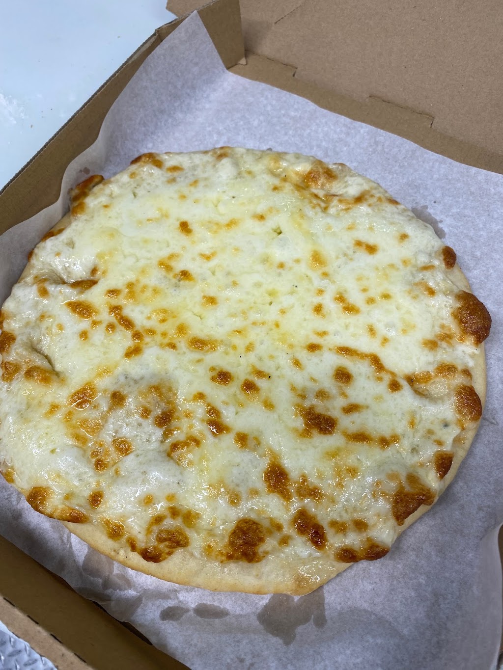 Le beirut pizza & pastries | restaurant | 2512 Rio Grande St, Austin, TX 78705, USA | 7378881698 OR +1 737-888-1698