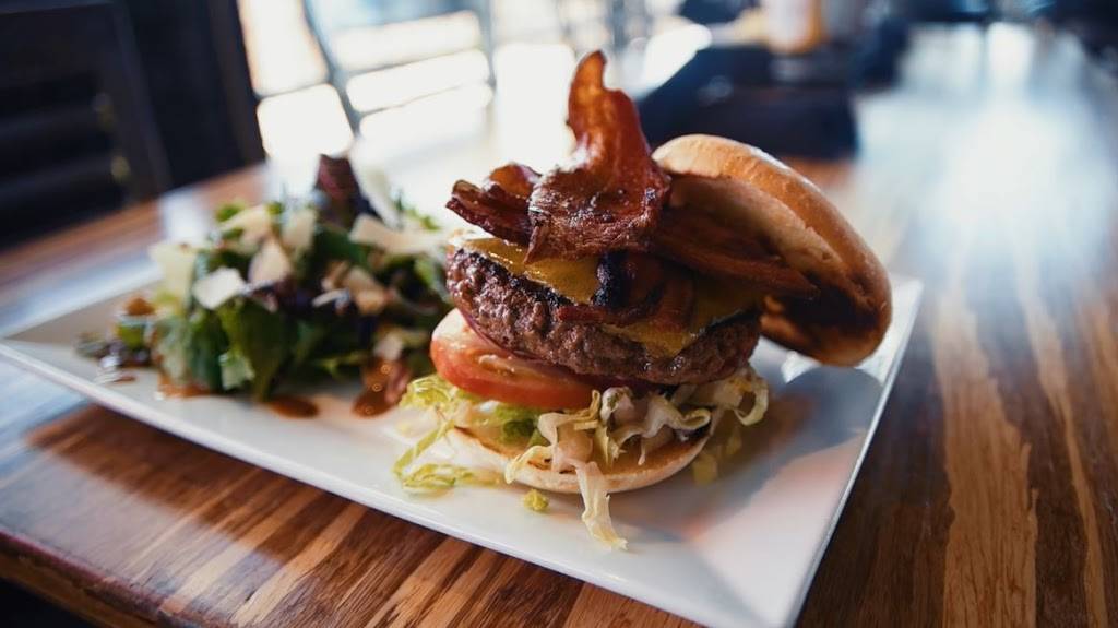 Growler USA - Camas | restaurant | 2011 SE 192nd Ave #100, Camas, WA 98607, USA | 3602104841 OR +1 360-210-4841