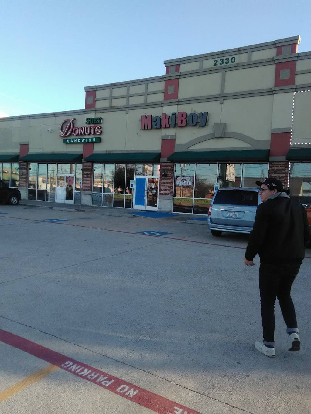 Maki Boy | restaurant | 2330 Royal Ln, Dallas, TX 75229, USA | 9722433777 OR +1 972-243-3777