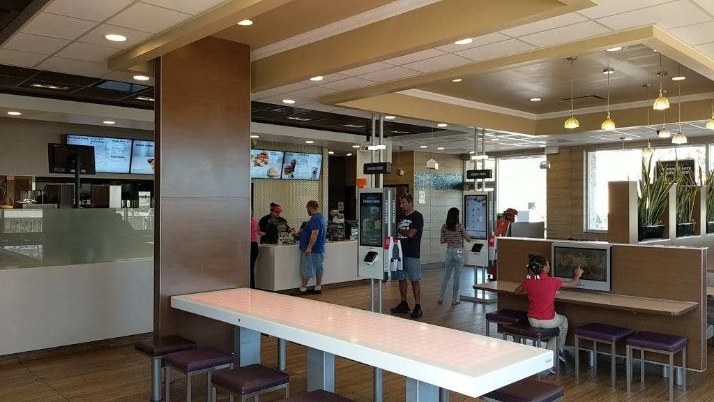 McDonalds | cafe | 11041 Colonial Blvd, Fort Myers, FL 33905, USA | 2395610170 OR +1 239-561-0170