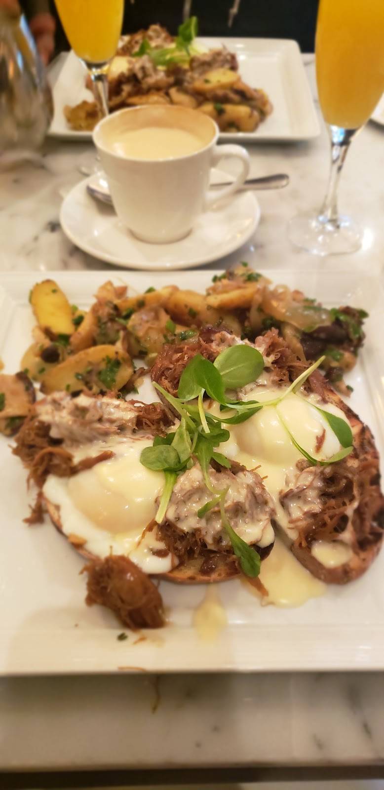 Petit Opus Cafe-Bar | restaurant | 1050 Rue Sherbrooke Ouest, Montréal, QC H3A 2R6, Canada | 5149856252 OR +1 514-985-6252