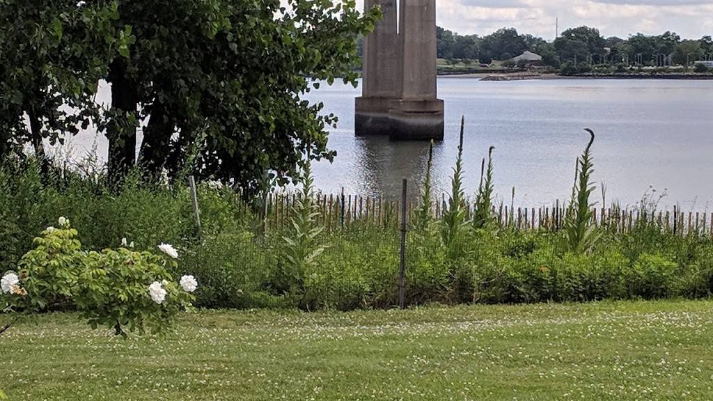 Buona Forchetta | meal takeaway | 168-68 9th Ave, Whitestone, NY 11357, USA | 7187672000 OR +1 718-767-2000