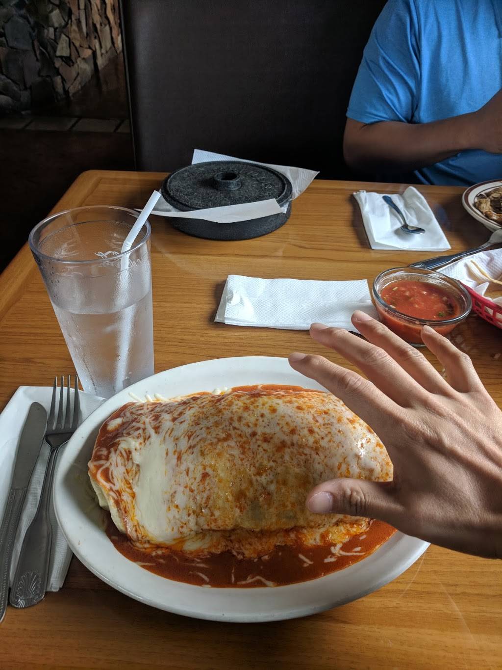 Charlys Restaurant | restaurant | 4549 Imperial Hwy, Inglewood, CA 90304, USA | 3103302697 OR +1 310-330-2697