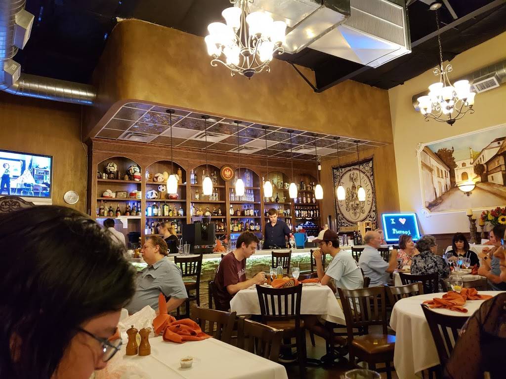 Polonia | restaurant | 1780 Blalock Rd, Houston, TX 77080, USA | 7134649900 OR +1 713-464-9900