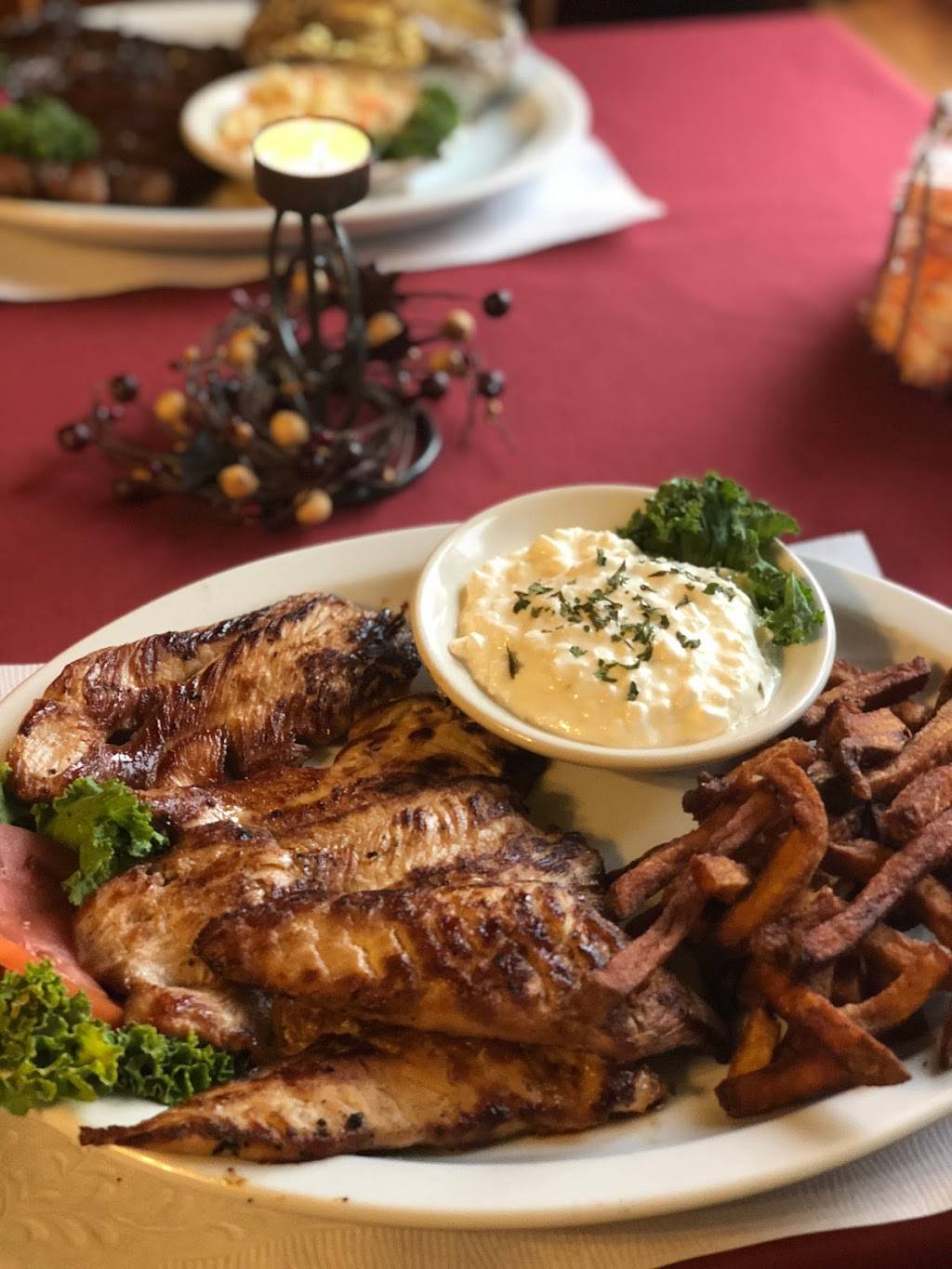 The Crossing | restaurant | 14 Province St, Richford, VT 05476, USA | 8028483393 OR +1 802-848-3393