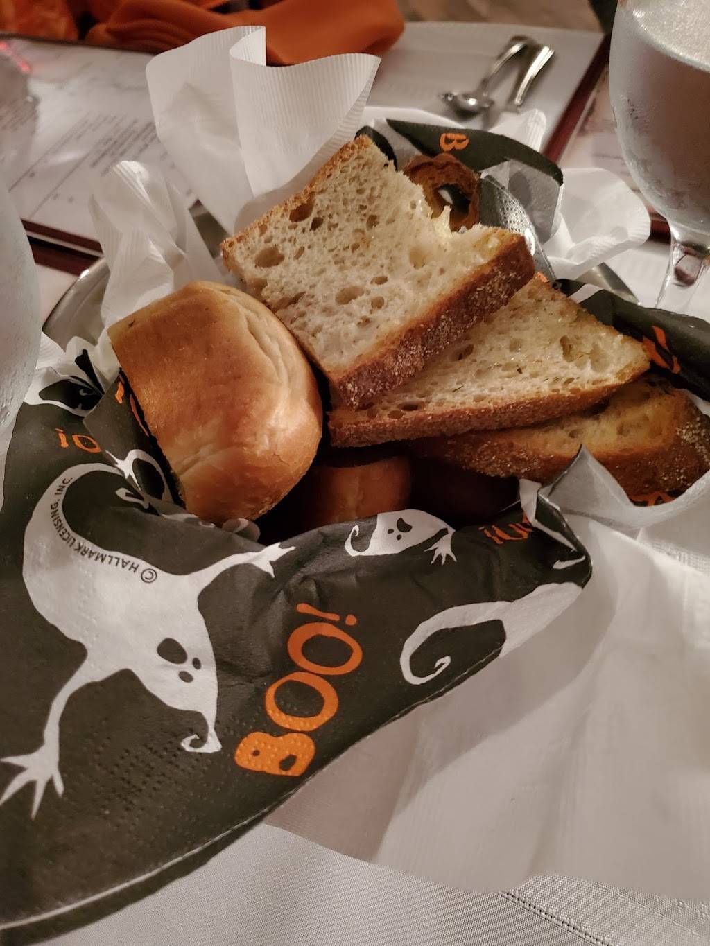 Trocadero Restaurant | restaurant | 527 Barton St E, Hamilton, ON L8L 2Y9, Canada | 9055273894 OR +1 905-527-3894