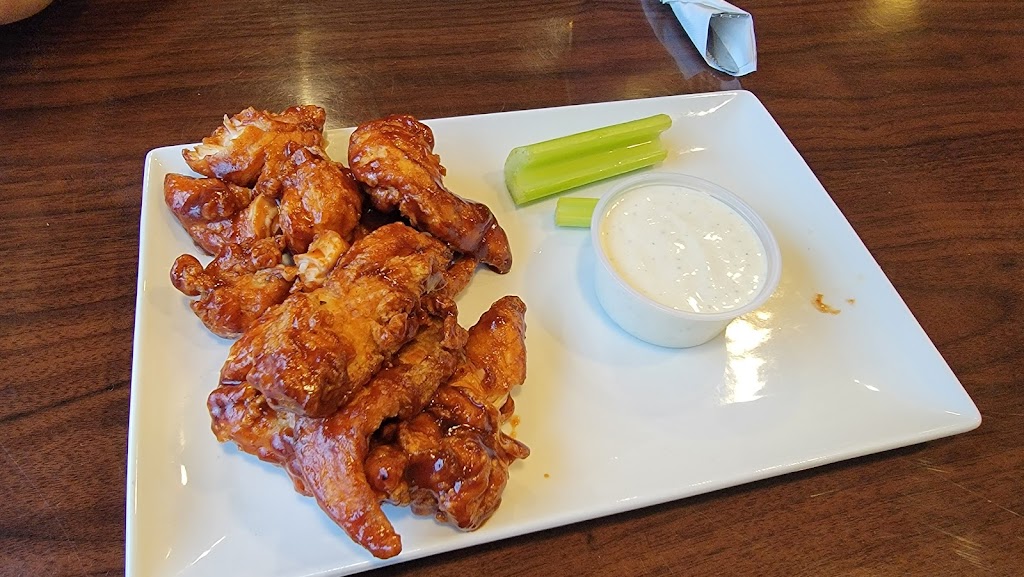 Smoke & Fire | restaurant | 825 1st St SE, New Prague, MN 56071, USA | 9527585522 OR +1 952-758-5522