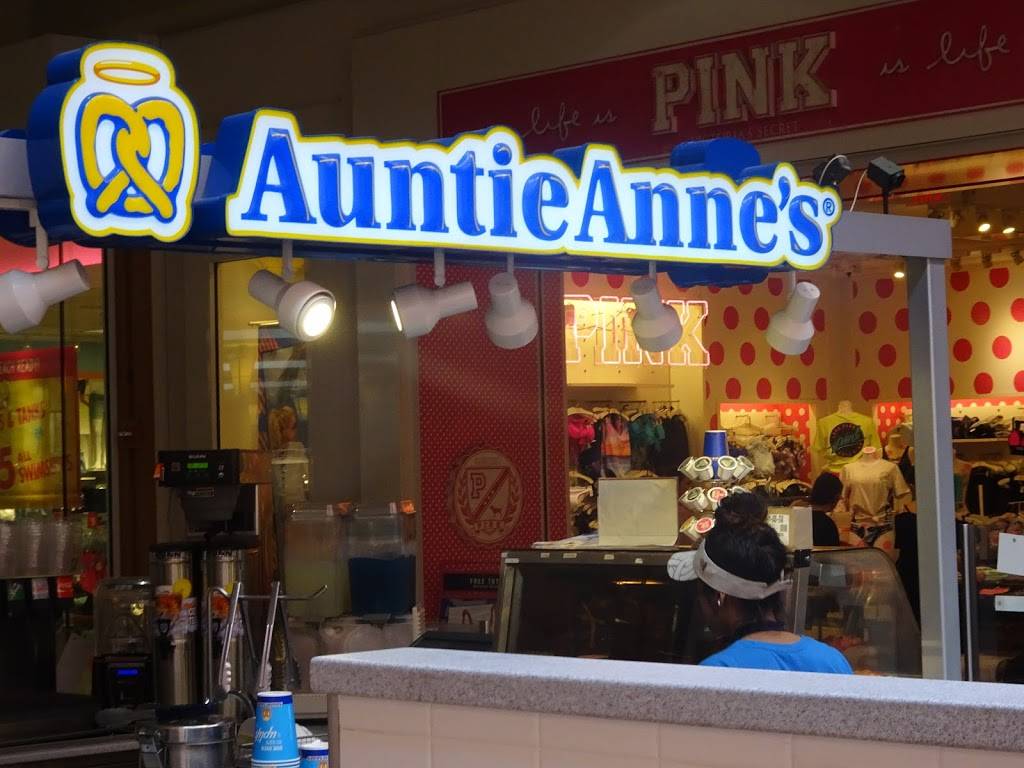Auntie Annes | restaurant | 115 E Towne Mall, Madison, WI 53704, USA | 6086632722 OR +1 608-663-2722