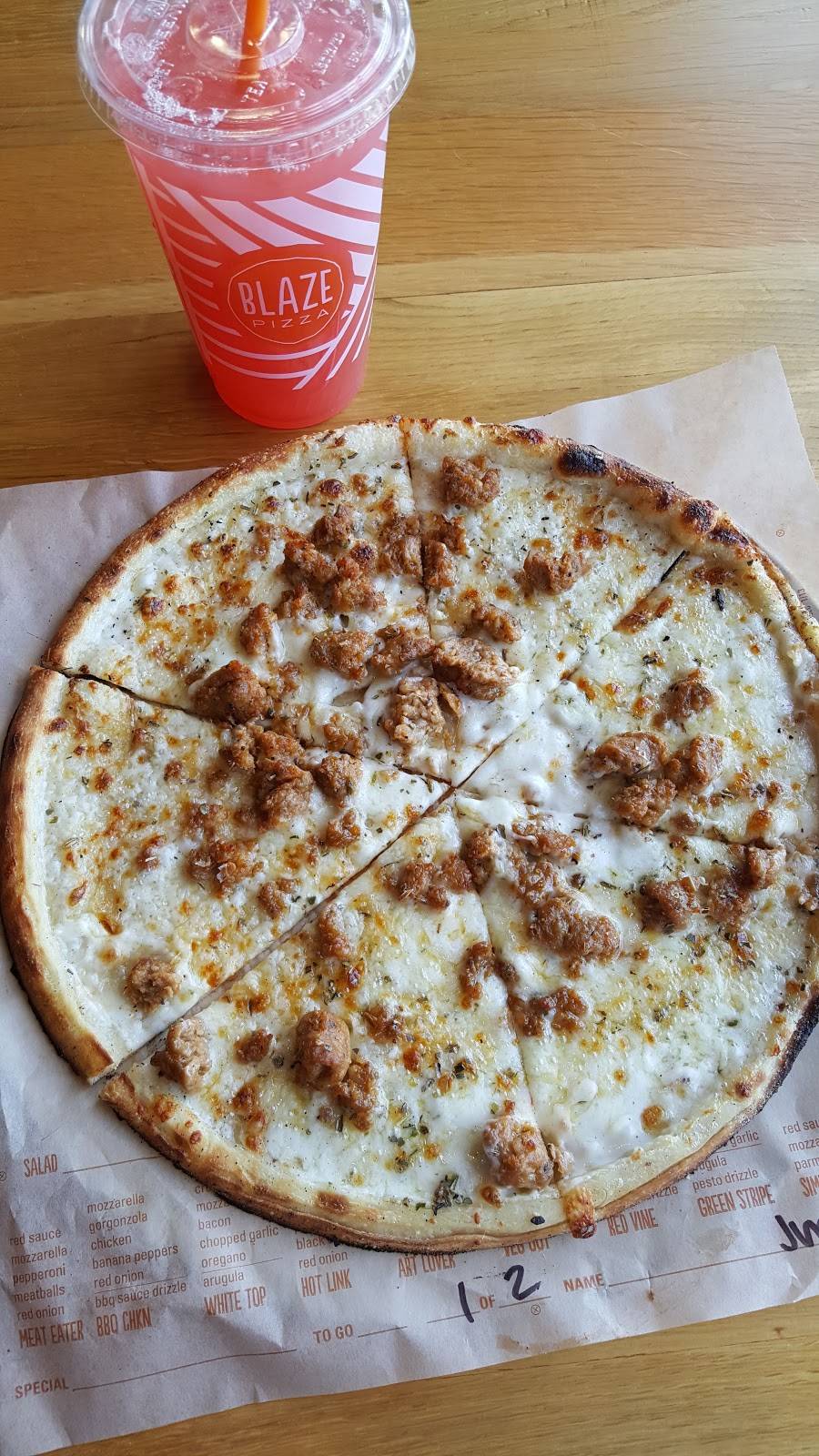 Blaze Pizza | meal takeaway | 4118 Summit Plaza Dr, Louisville, KY 40241, USA | 5024969213 OR +1 502-496-9213