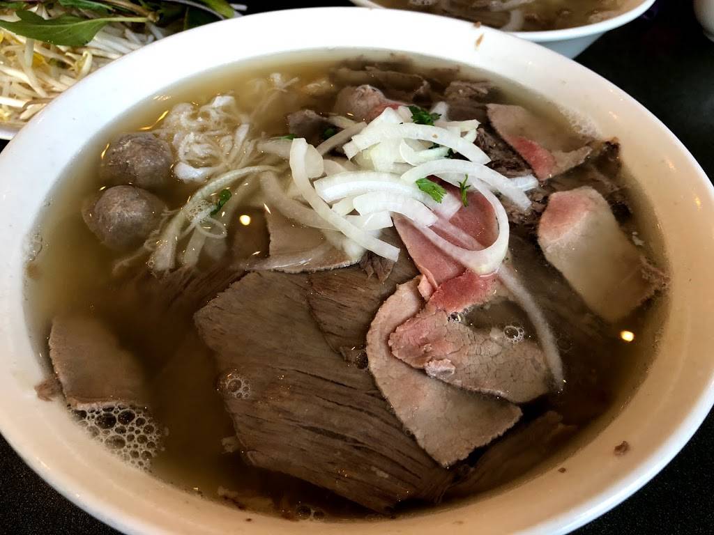 Pho Dau Bo Restaurant | restaurant | 665 Markham Rd, Scarborough, ON M1H 2A4, Canada | 4164382222 OR +1 416-438-2222