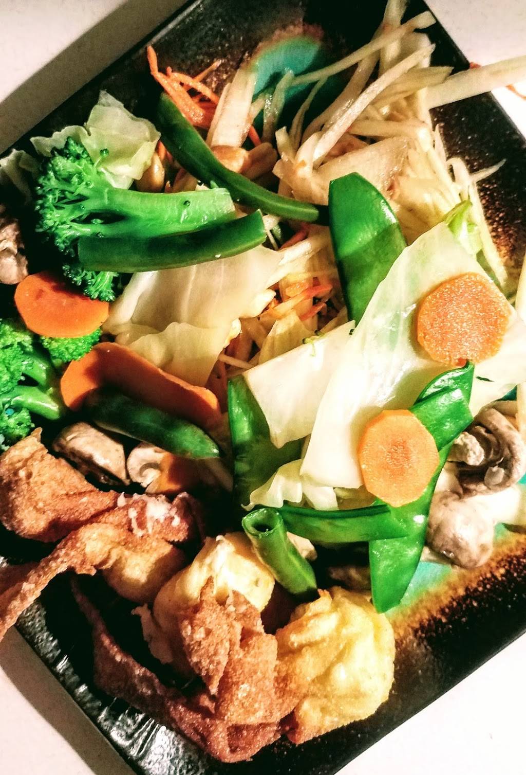 Thai Basil Restaurant & Bar | restaurant | 1180 W Frontage Rd, Stillwater, MN 55082, USA | 6514394033 OR +1 651-439-4033