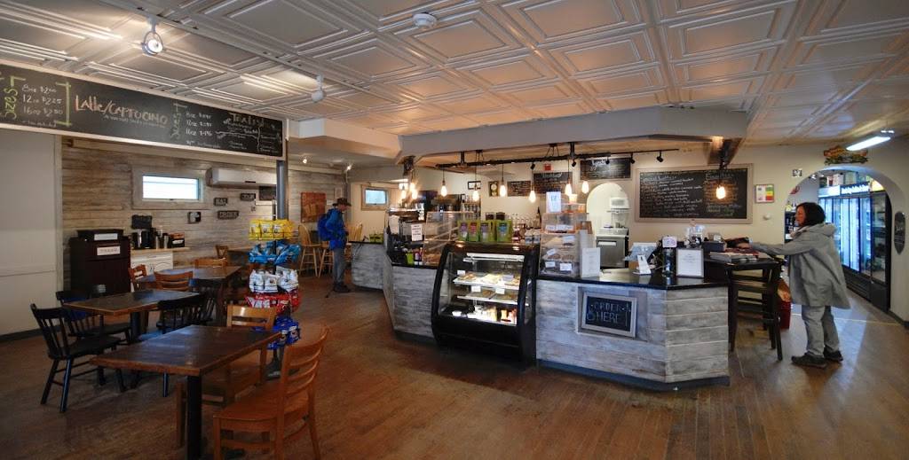 Black Cap Coffee & Beer - Espresso - Sandwiches - Craft Beer Sto | cafe | 144 Main St, Stowe, VT 05672, USA | 8022532123 OR +1 802-253-2123