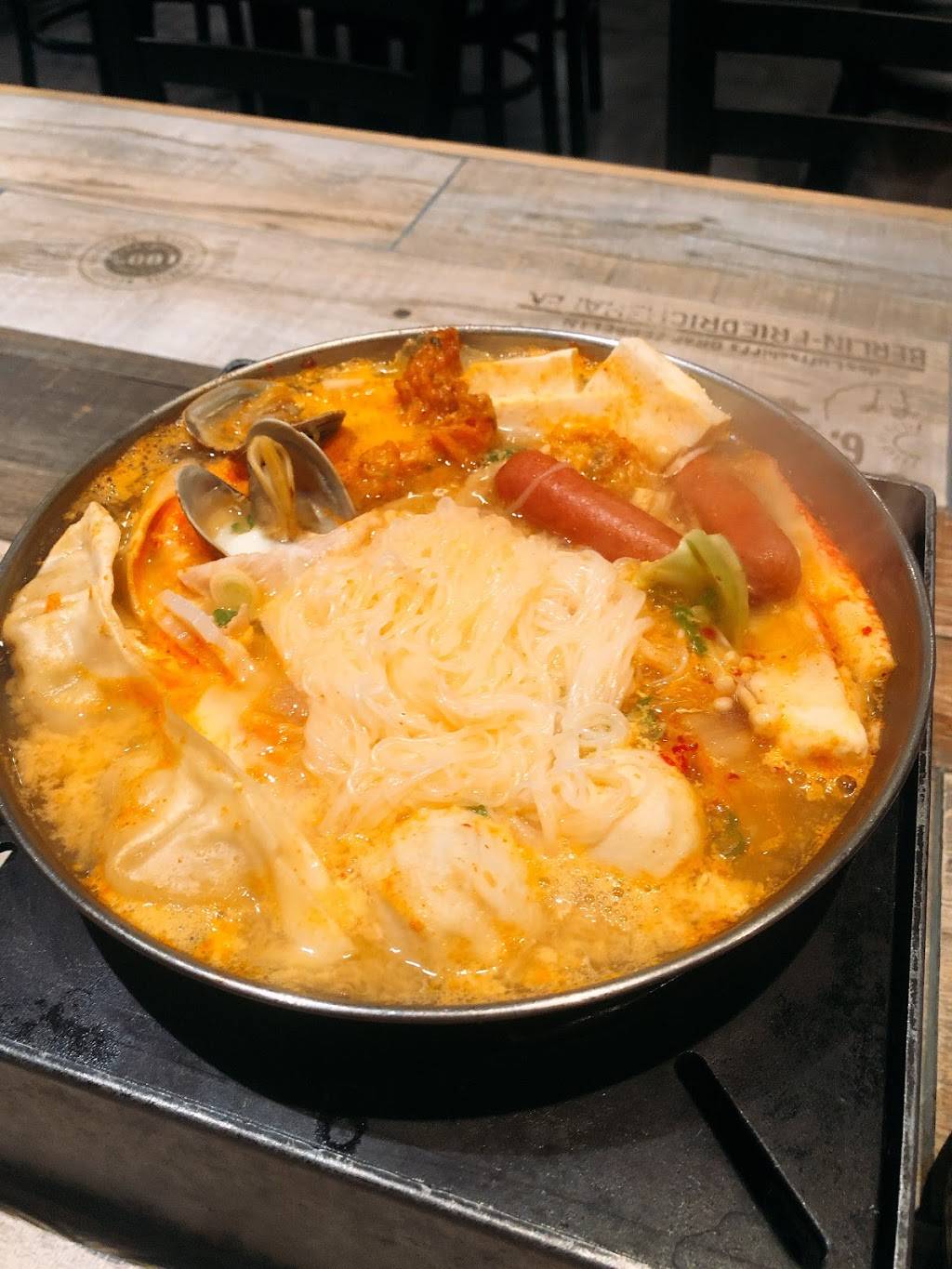 212° Hotpot | restaurant | 6533 Trigo Rd, Isla Vista, CA 93117, USA | 8058833092 OR +1 805-883-3092