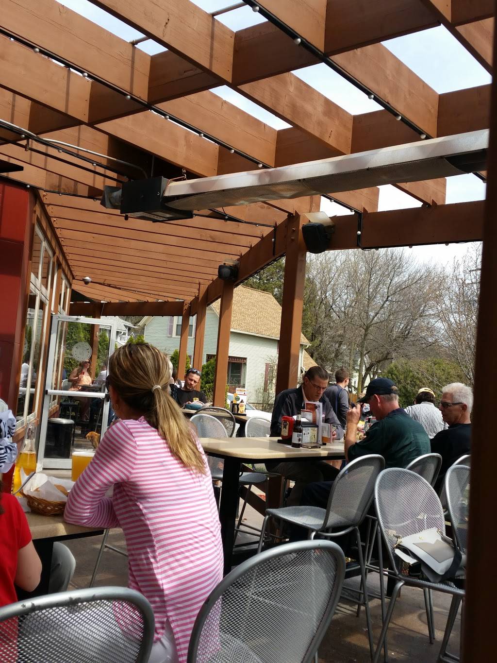 Leffs Lucky Town | restaurant | 7208 W State St, Wauwatosa, WI 53213, USA | 4142589886 OR +1 414-258-9886