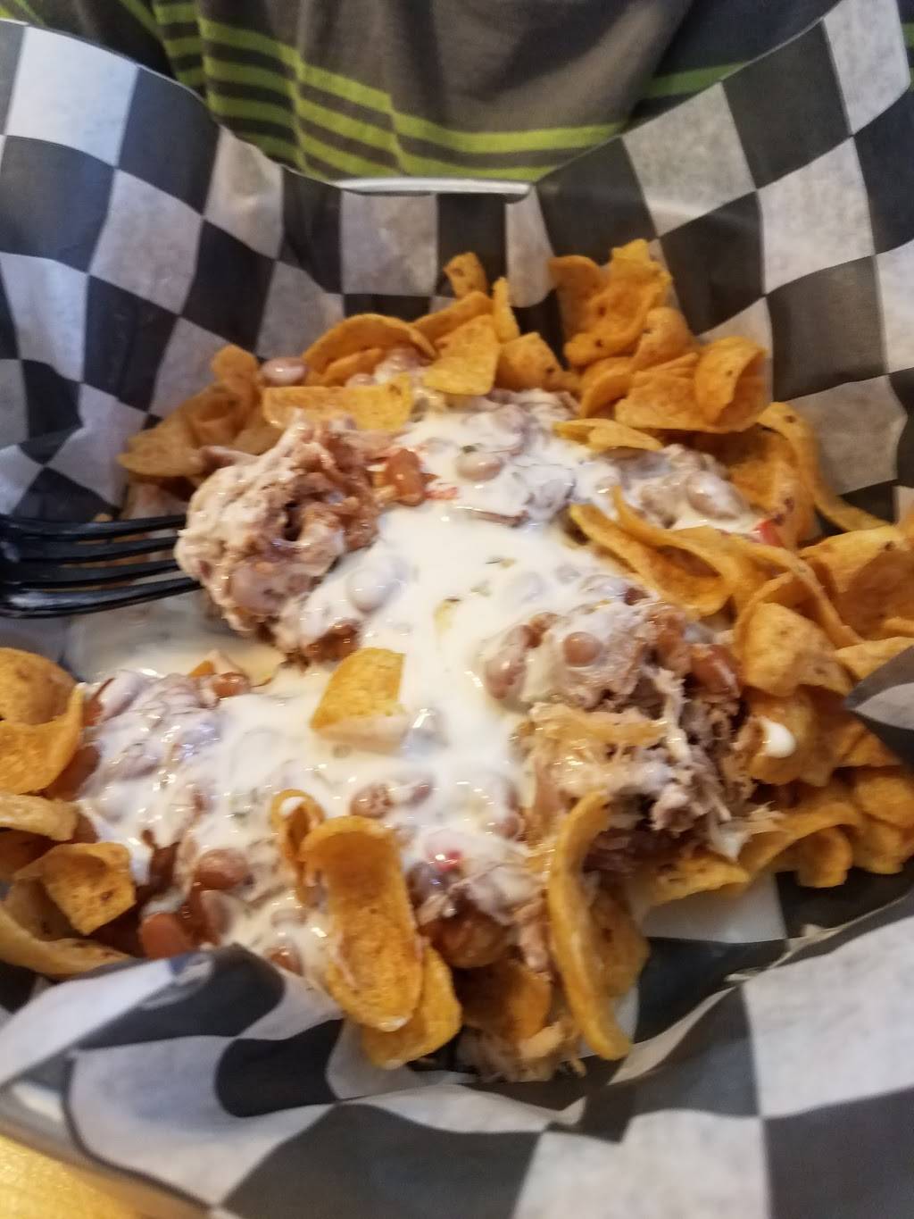 Bob Roberts BBQ | restaurant | 599 W Lowndes Dr, Columbus, MS 39701, USA | 6623282500 OR +1 662-328-2500