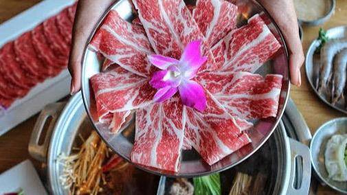 MISS SHABU 韩式火锅/涮羊肉／顶级安格斯牛肉／美国羊肉／有机鸡肉／海鮮／牛骨汤/日本清酒、鸡尾酒 | night club | 5450 Beach Blvd #102, Buena Park, CA 90621, USA | 7144643222 OR +1 714-464-3222