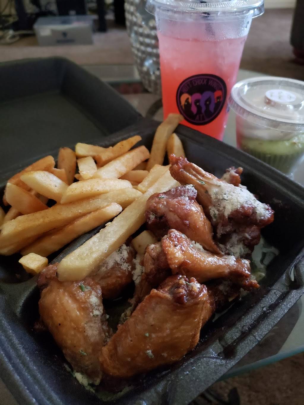 Hott Chixx Wings ATL | restaurant | 2805 Campbellton Rd SW, Atlanta, GA 30311, USA | 6785150455 OR +1 678-515-0455