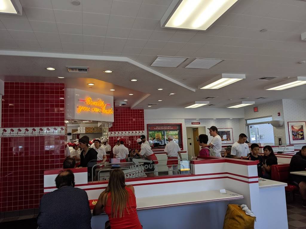 In-N-Out Burger | restaurant | 5590 Cottle Rd, San Jose, CA 95123, USA | 8007861000 OR +1 800-786-1000