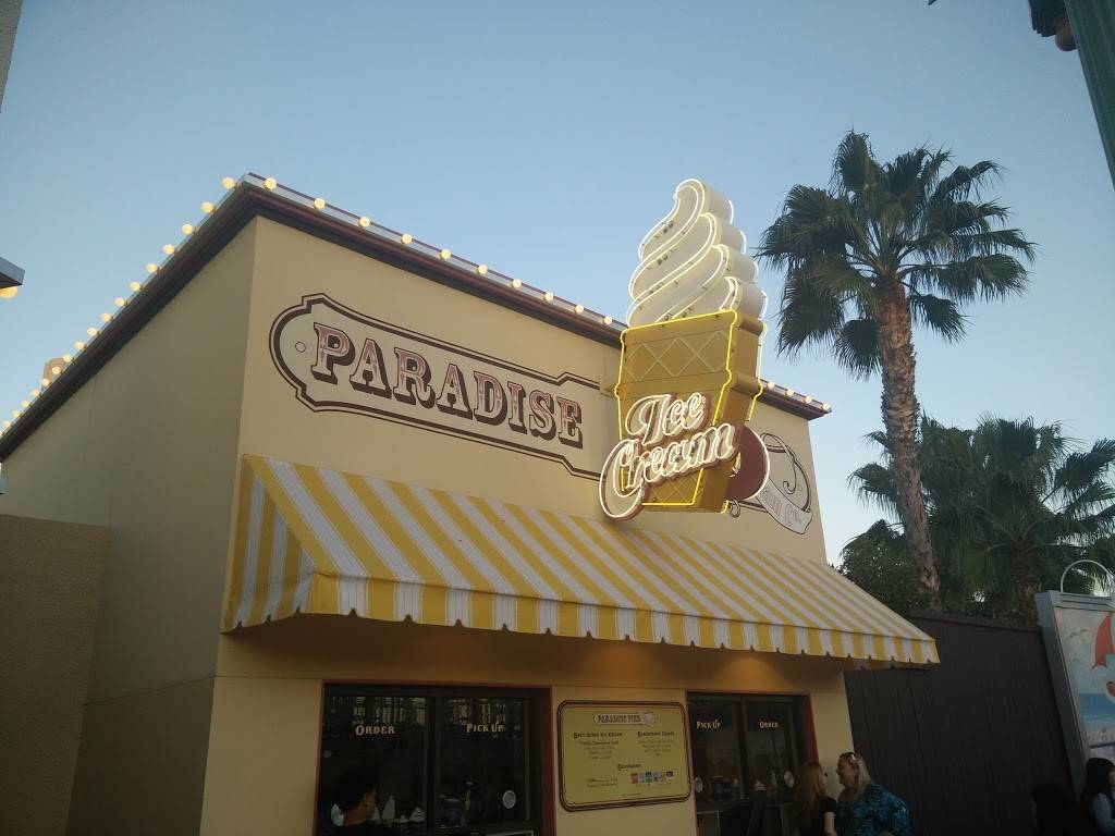 Adorable Snowman Frosted Treats | restaurant | 1313 S, Disneyland Dr, Anaheim, CA 92802, USA | 7147813463 OR +1 714-781-3463