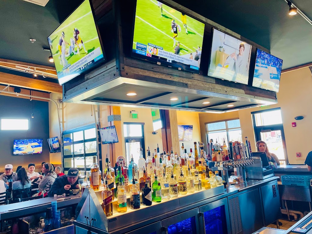 The G.O.A.T. Sports Bar | restaurant | 2514 46th Ave, Greeley, CO 80634, USA | 9703732646 OR +1 970-373-2646