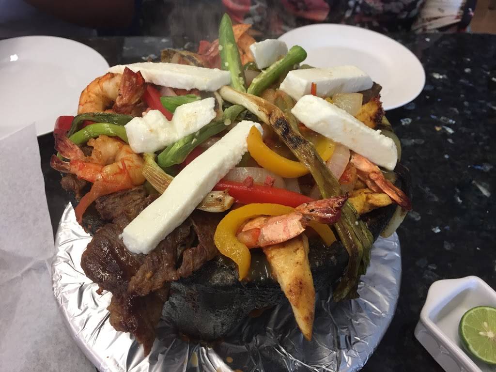 Mariscos Guadalajara | restaurant | 15319 Roscoe Blvd, Panorama City, CA 91402, USA | 8189201466 OR +1 818-920-1466