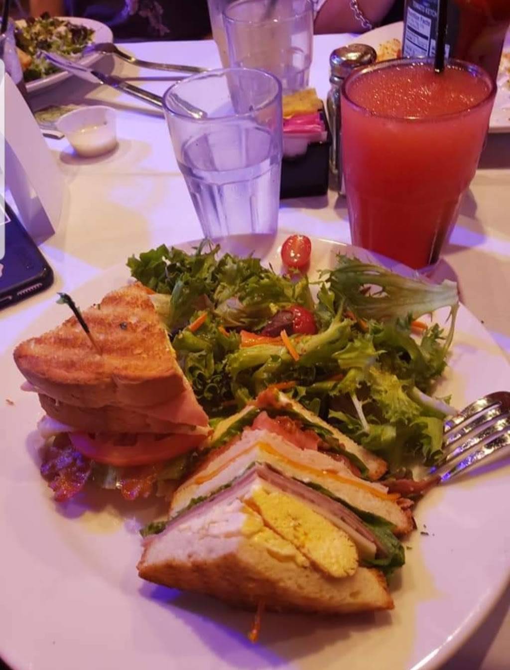 Godfreys | night club | 308 E Grace St, Richmond, VA 23219, USA | 8046483957 OR +1 804-648-3957