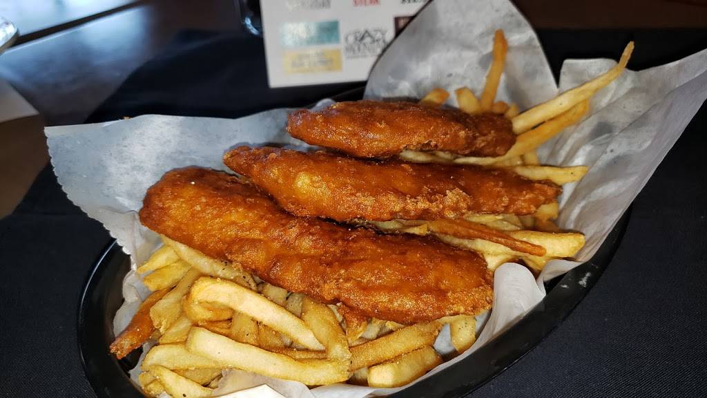 Crazy chicken sports grille | restaurant | 790 Arlington Ridge UNIT 100, Akron, OH 44312, USA | 3306452277 OR +1 330-645-2277