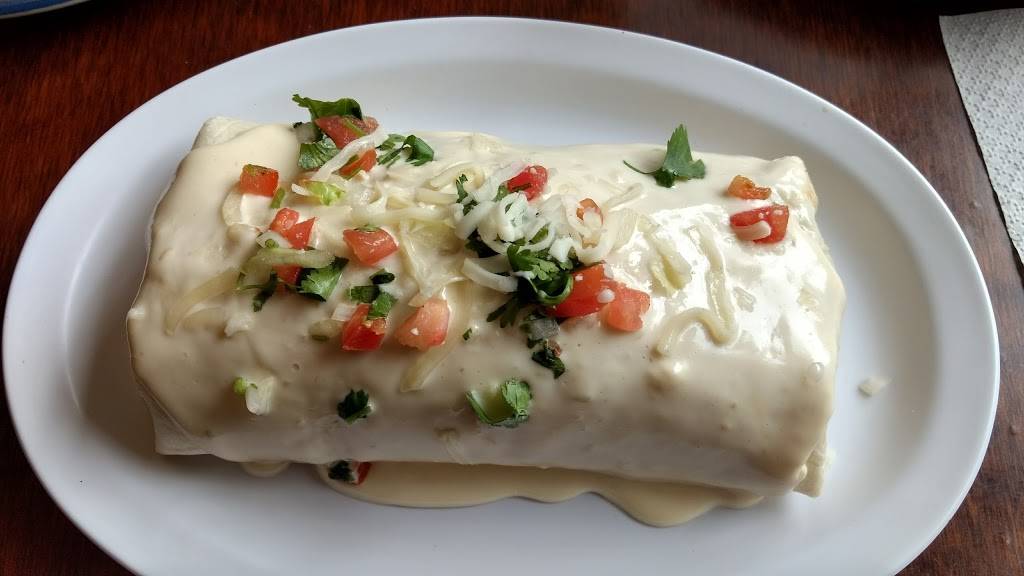 Iguanas Mexican Street Café | restaurant | 1800 State St, La Crosse, WI 54601, USA | 6085193112 OR +1 608-519-3112