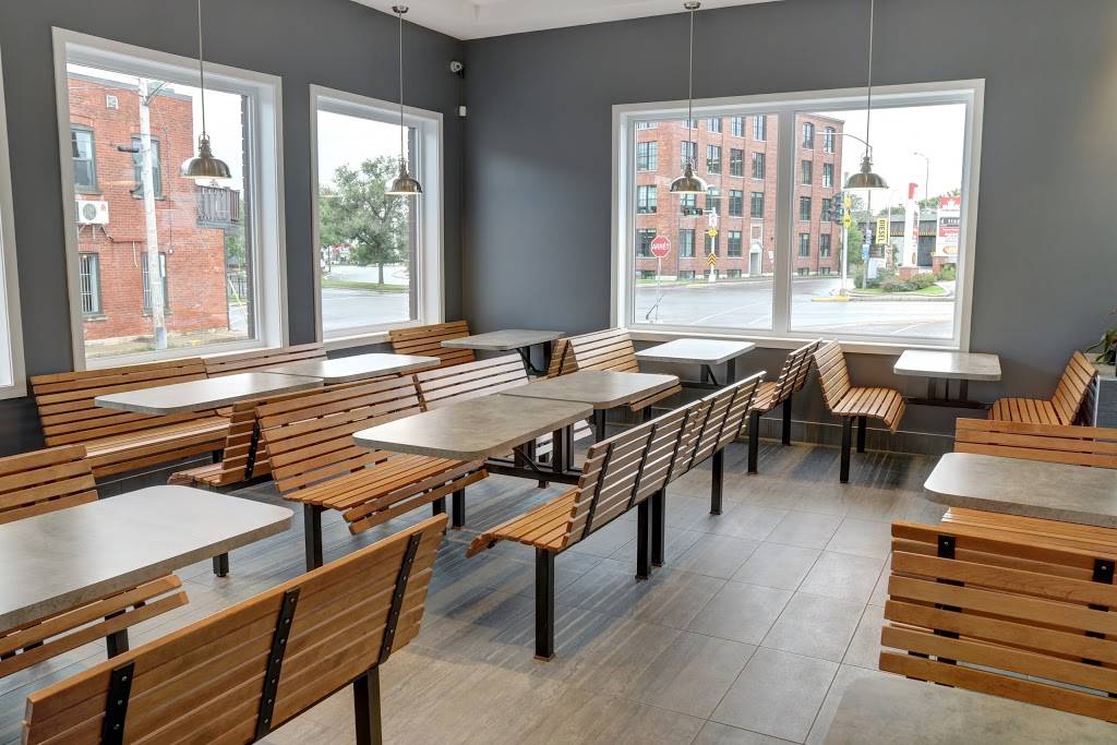 Rôtisseries Ti-Coq (Centreville) | restaurant | 1595 Rue Bellefeuille, Trois-Rivières, QC G9A 3V1, Canada | 8193744419 OR +1 819-374-4419