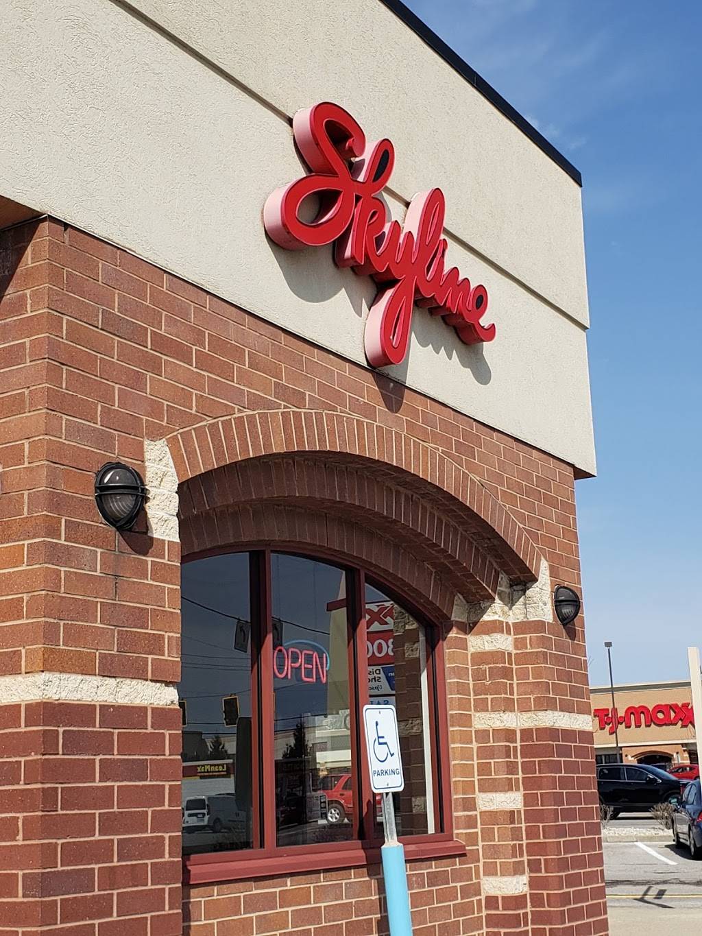 Skyline Chili | restaurant | 440 Ohio Pike, Cincinnati, OH 45255, USA | 5135286611 OR +1 513-528-6611