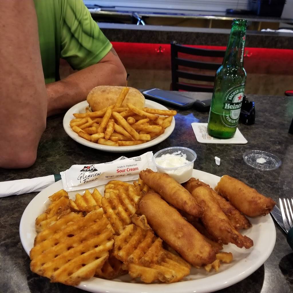 Stone Toad Bar & Grill | restaurant | 1109 Oneida St, Menasha, WI 54952, USA | 9208823900 OR +1 920-882-3900