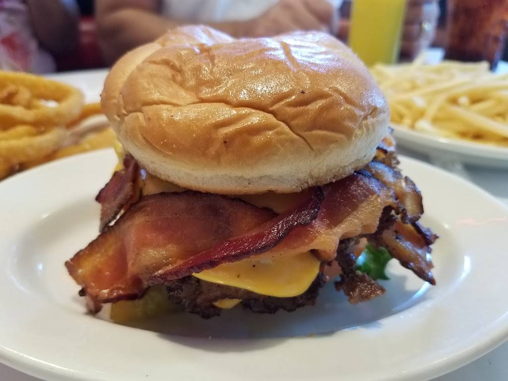 Steak n Shake | restaurant | 6728 Colonnade Ave, Melbourne, FL 32940, USA | 3216379445 OR +1 321-637-9445