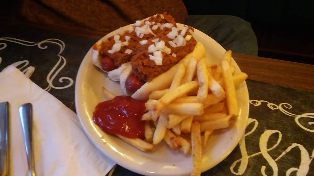 Falcon’s Nest Family Dining Breakfast till 1:00PM daily | restaurant | 4586 Water St, Columbiaville, MI 48421, USA | 8105450099 OR +1 810-545-0099