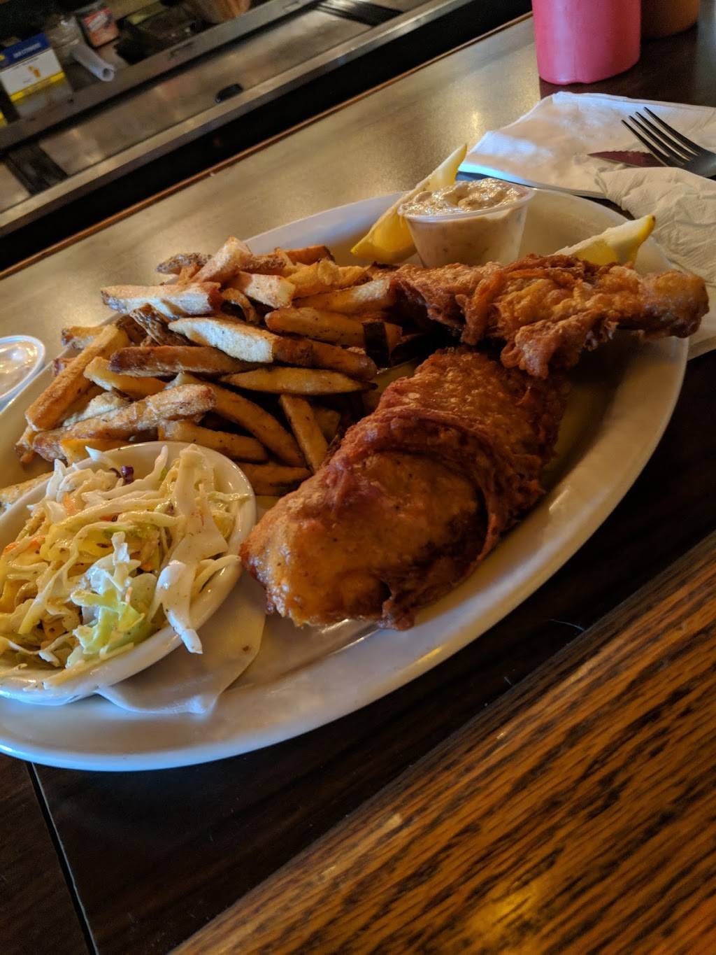 Noisy Oyster Pub | restaurant | 1375 N Portage Path, Akron, OH 44313, USA | 3308647500 OR +1 330-864-7500