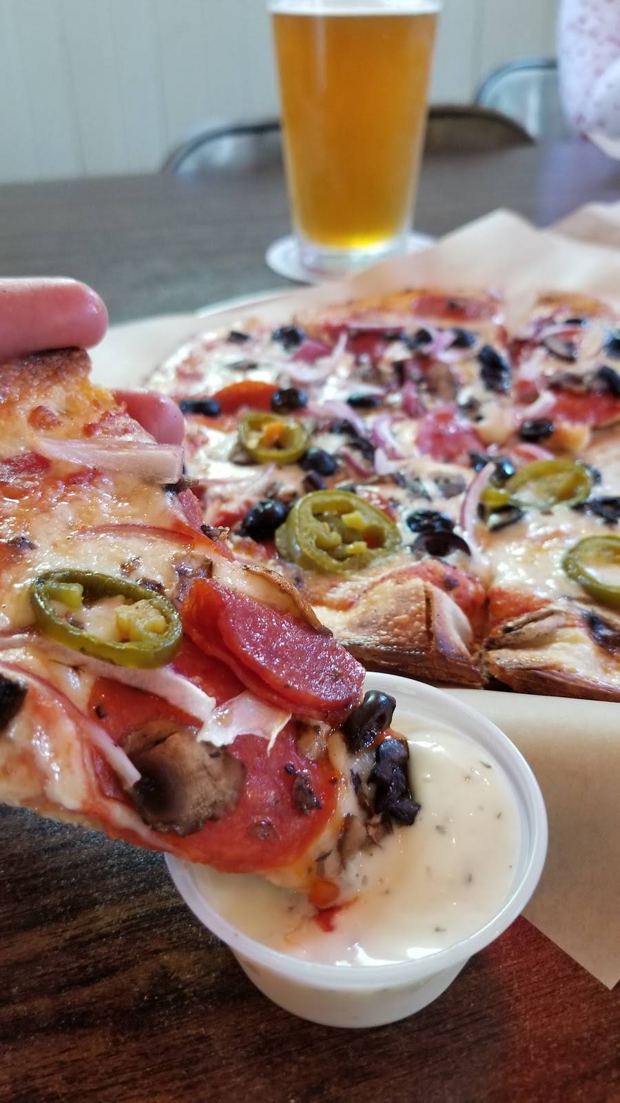 Vail Pizzeria | restaurant | 32123 Temecula Pkwy suite b, Temecula, CA 92592, USA | 9519724775 OR +1 951-972-4775