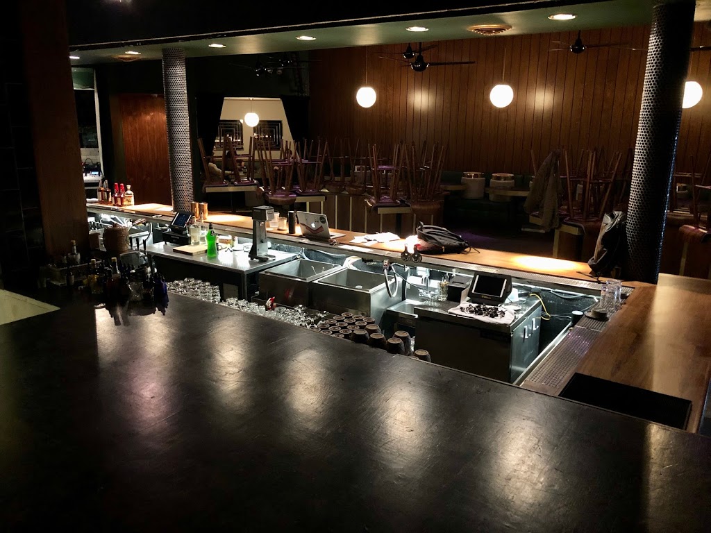 Dorian’s | restaurant | 1939 W North Ave, Chicago, IL 60622, USA | 7736879824 OR +1 773-687-9824