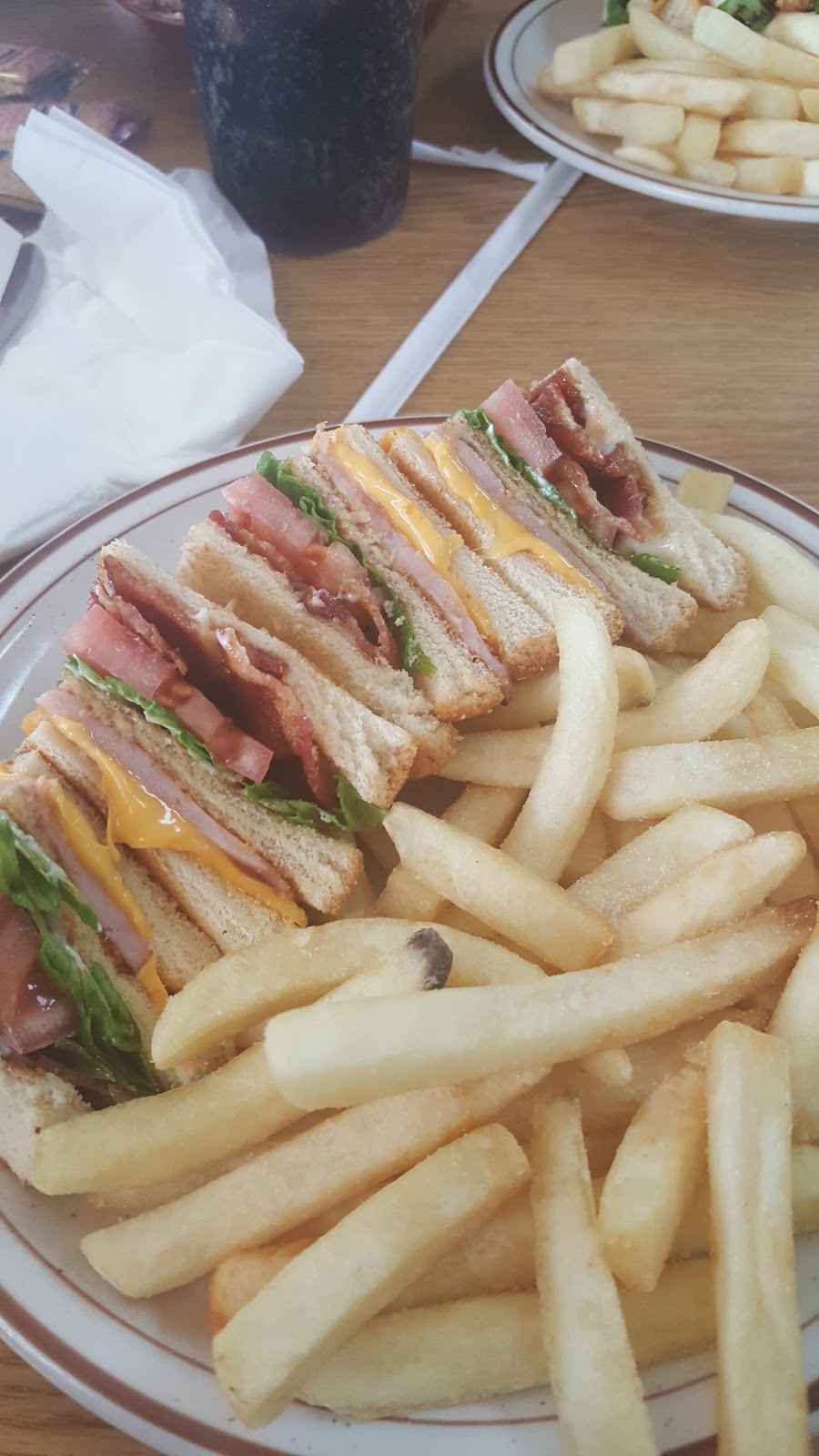 Apalachee Restaurant | restaurant | 10536 FL-20, Bristol, FL 32321, USA | 8506432264 OR +1 850-643-2264