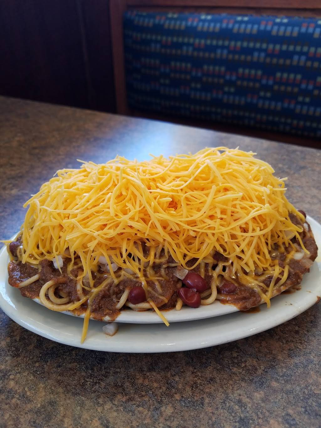 Skyline Chili | restaurant | 5816 Wooster Pike, Cincinnati, OH 45227, USA | 5132710611 OR +1 513-271-0611