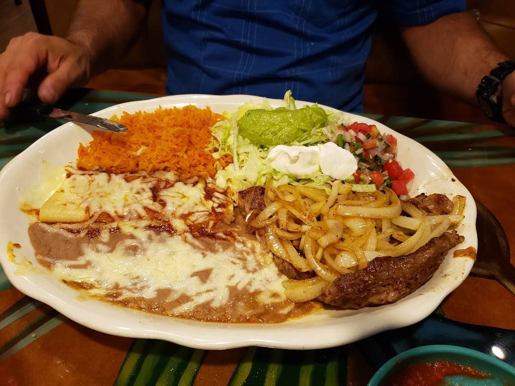 Salsas Mex Collins Rd | restaurant | 7083 Collins Rd, Jacksonville, FL 32244, USA | 9045134014 OR +1 904-513-4014