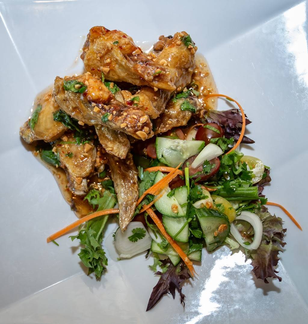 Bann Thai | restaurant | 4 Club Centre Ct, Edwardsville, IL 62025, USA | 6183075894 OR +1 618-307-5894