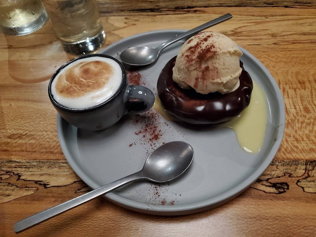 Smith & Co. | restaurant | 644 Selden St, Detroit, MI 48201, USA | 3139747100 OR +1 313-974-7100