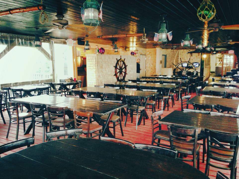 Maries Seafood | restaurant | 4304 Park Rd, Sea Isle City, NJ 08243, USA | 6092633474 OR +1 609-263-3474