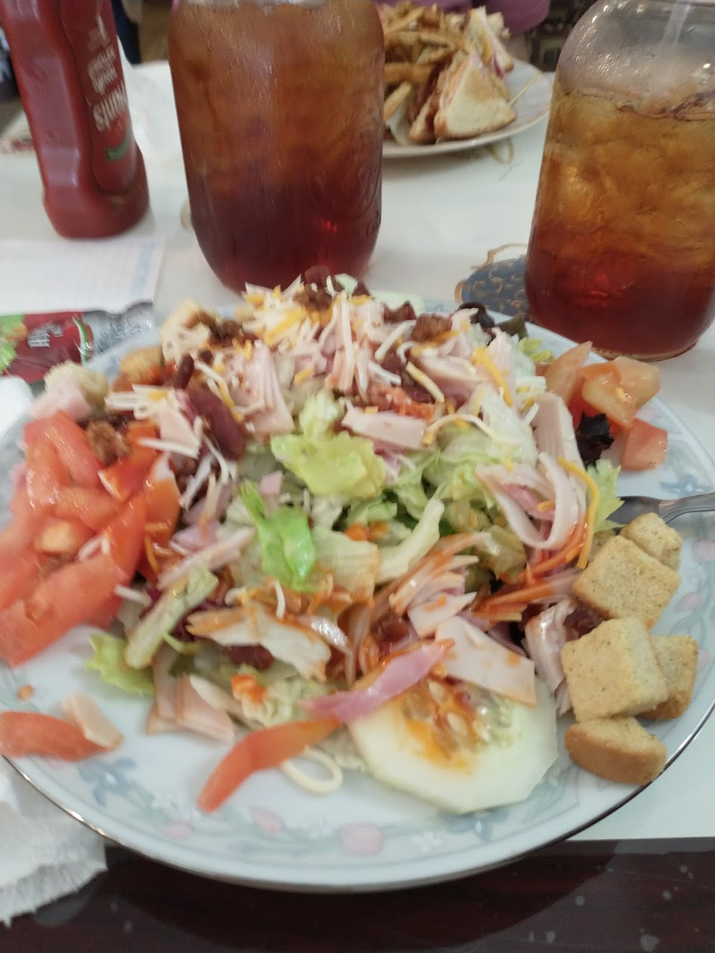 Up The Creek Cafe / Restaurant | restaurant | 4820 US-90, Marianna, FL 32446, USA | 8505261009 OR +1 850-526-1009