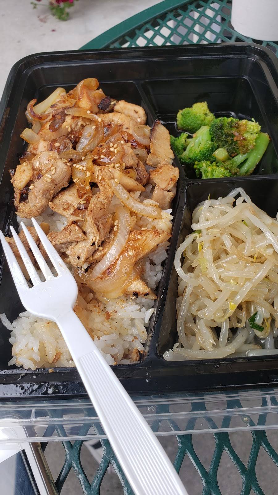 Kongs Burger & Cafe | restaurant | 15 E Beach St #101, Watsonville, CA 95076, USA | 8315365434 OR +1 831-536-5434