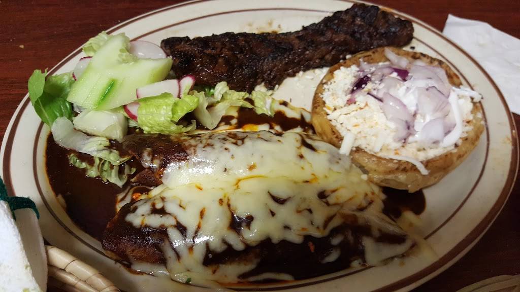 La Quebrada De La 63 | restaurant | 3816 W 63rd St, Chicago, IL 60629, USA | 7735859943 OR +1 773-585-9943