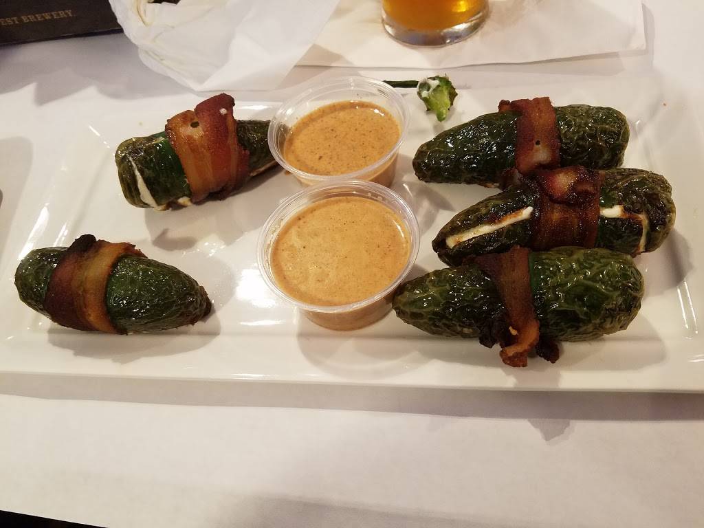 Blue & Gray Bar & Grill | restaurant | 2 Baltimore St, Gettysburg, PA 17325, USA | 7173341999 OR +1 717-334-1999