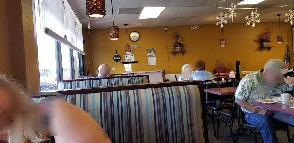 Smittys Pancake & Grill | restaurant | 8165 FL-52, Hudson, FL 34667, USA | 7278694842 OR +1 727-869-4842