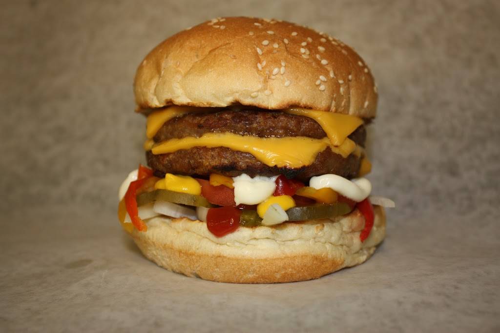 JJs Steak & Burgers | restaurant | 8 Elgin St E, Cobourg, ON K9A 0C5, Canada | 9053726747 OR +1 905-372-6747