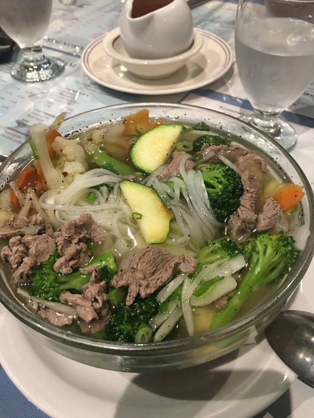 La Maison Pham | restaurant | 610 Boulevard Cartier O, Laval, QC H7V 2C6, Canada | 4506823659 OR +1 450-682-3659